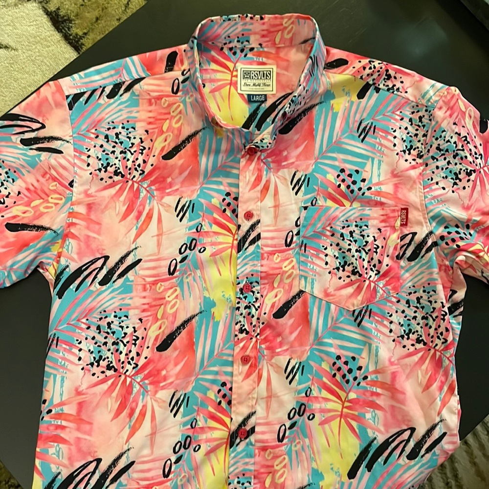 *RSVLTS* Short Sleeve